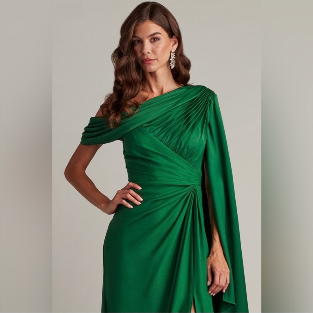 New Tadashi Shoji Ember Cape Gown - Picture 2 of 7